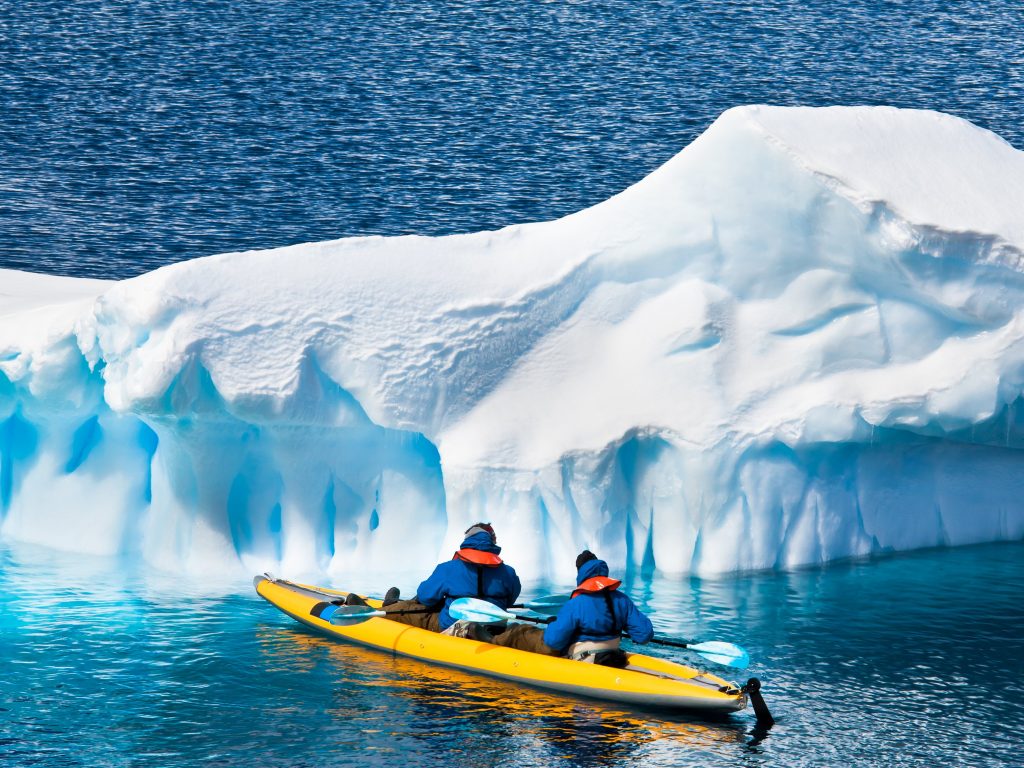 Navegando entre Icebergs antiguos