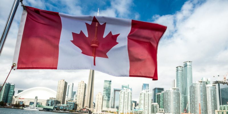 Solo en British Columbia puedes registrar una empresa como extranjero sin residir en Canadá?