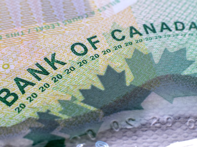Por Qué Tu Empresa Canadiense Necesita una Cuenta Bancaria Local (Aunque Operes Fuera)